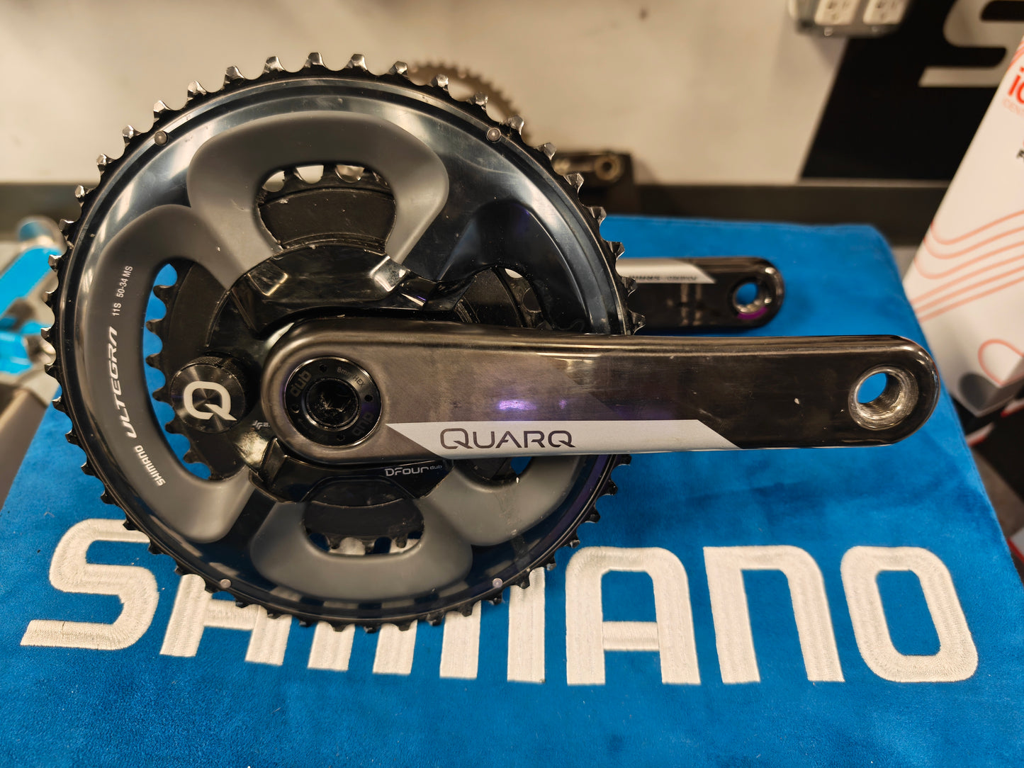 Like New Quarq DFour Dub 52/36 170mm Crankset